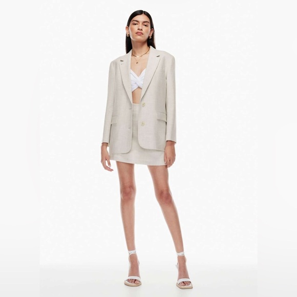 Aritzia Wilfred Classic Mini Skirt in Heather Chrome – Size 4 – Gently Worn - Picture 3 of 8